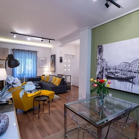 Apartament Downtown Luxury With Backyard *